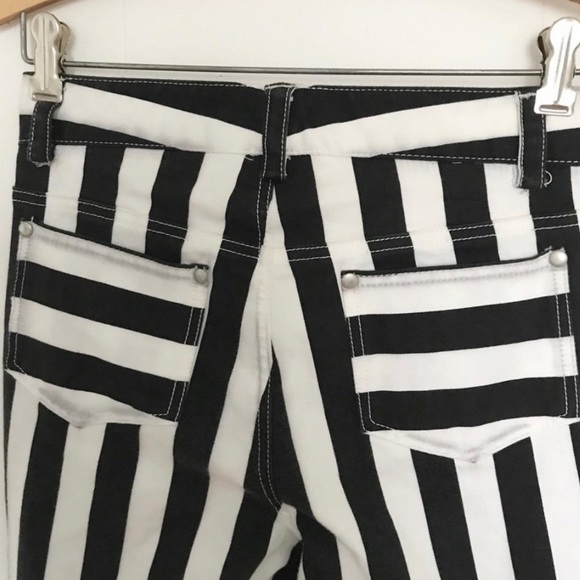 Alice + Olivia Beautiful High Rise Bell Jean - Picture 6 of 7